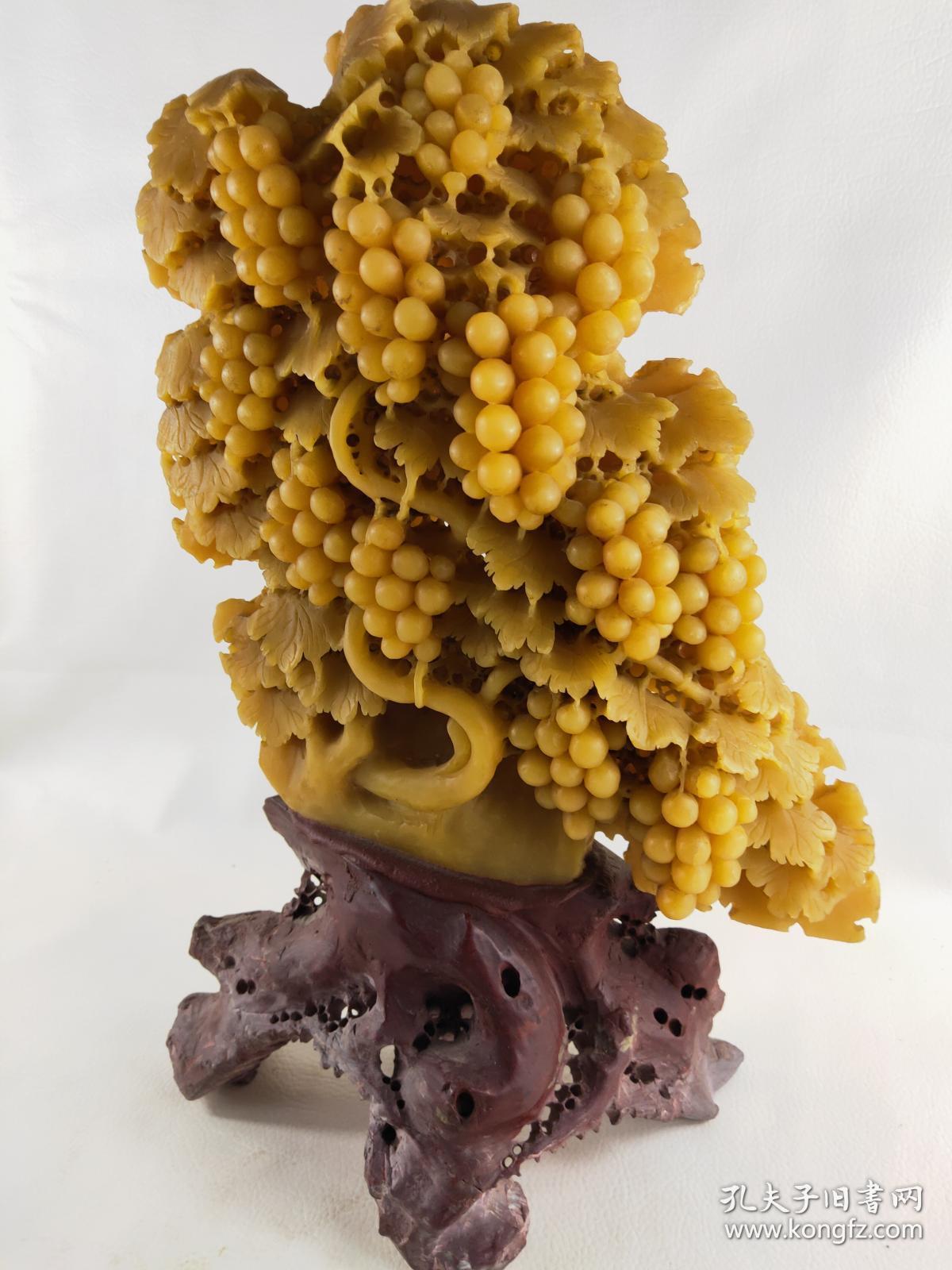 大件 老寿山黄石,原座,老工老料,皮薄肉黄犹如鸡黄,雕工精细.