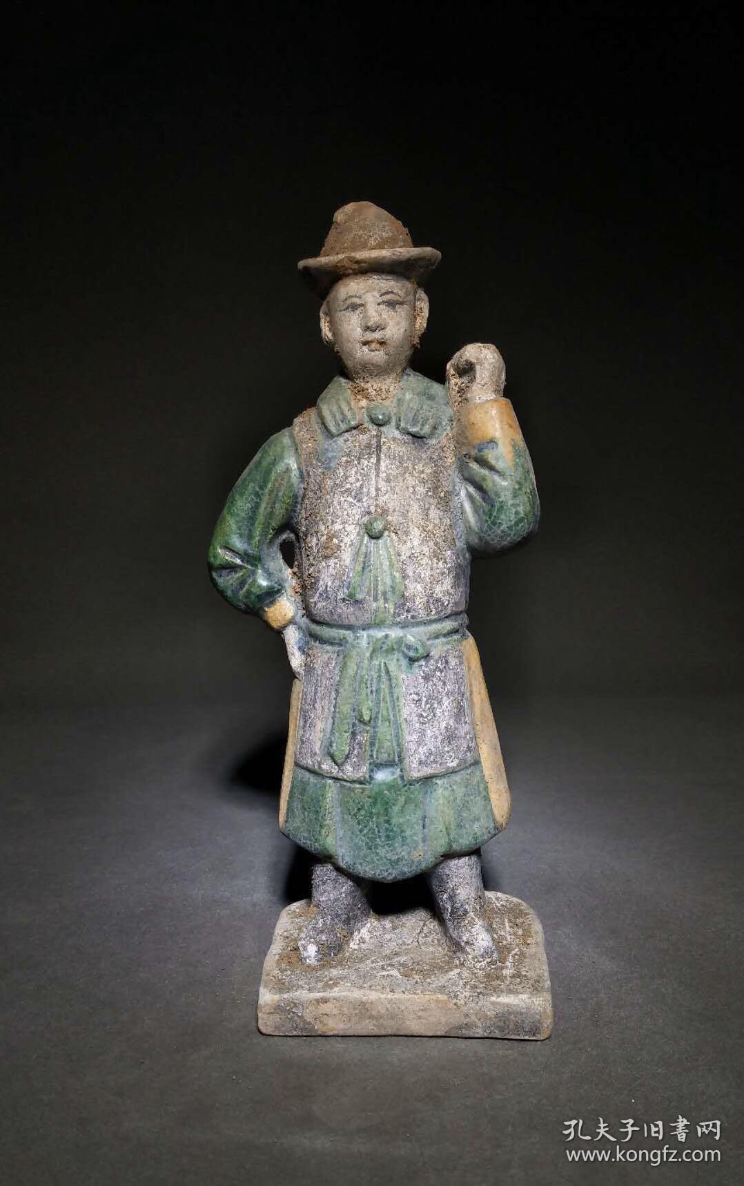 明代三彩陶俑轿夫