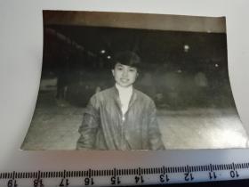 七八十年代老照片 短发英气美女