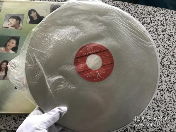 白胶大光碟 碟圣美少女金曲精选_深圳音像_孔夫子旧书网