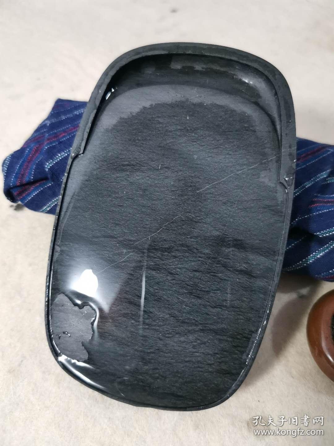 眉子坑歙砚砚台,眉子老坑正坑带银星,圆形门字砚