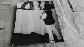 早期黑白参赛照片“新奇”。