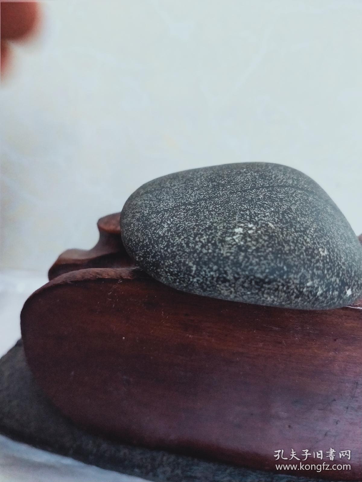 一方比较少见很有赣南特色的小奇石上犹线纹石铁线石