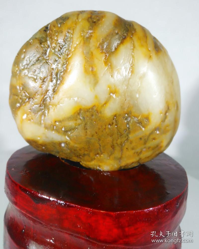 长江玉化奇石【海豚与野猪】