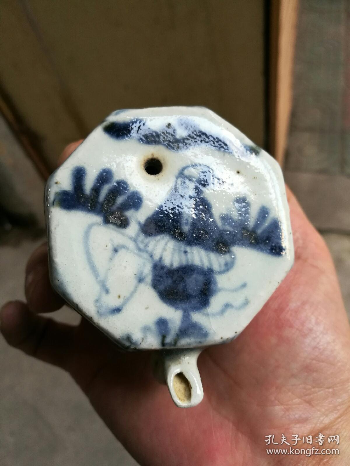 清代青花人物六方水滴