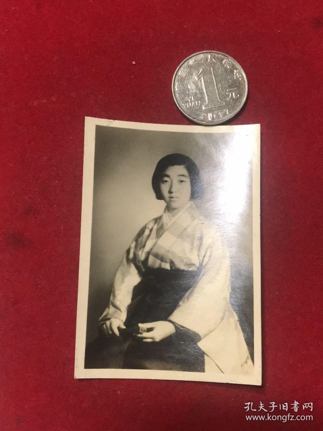 二战时期，日本昭和天皇皇后香淳皇后御照装像老照片3，十分罕见！难得 