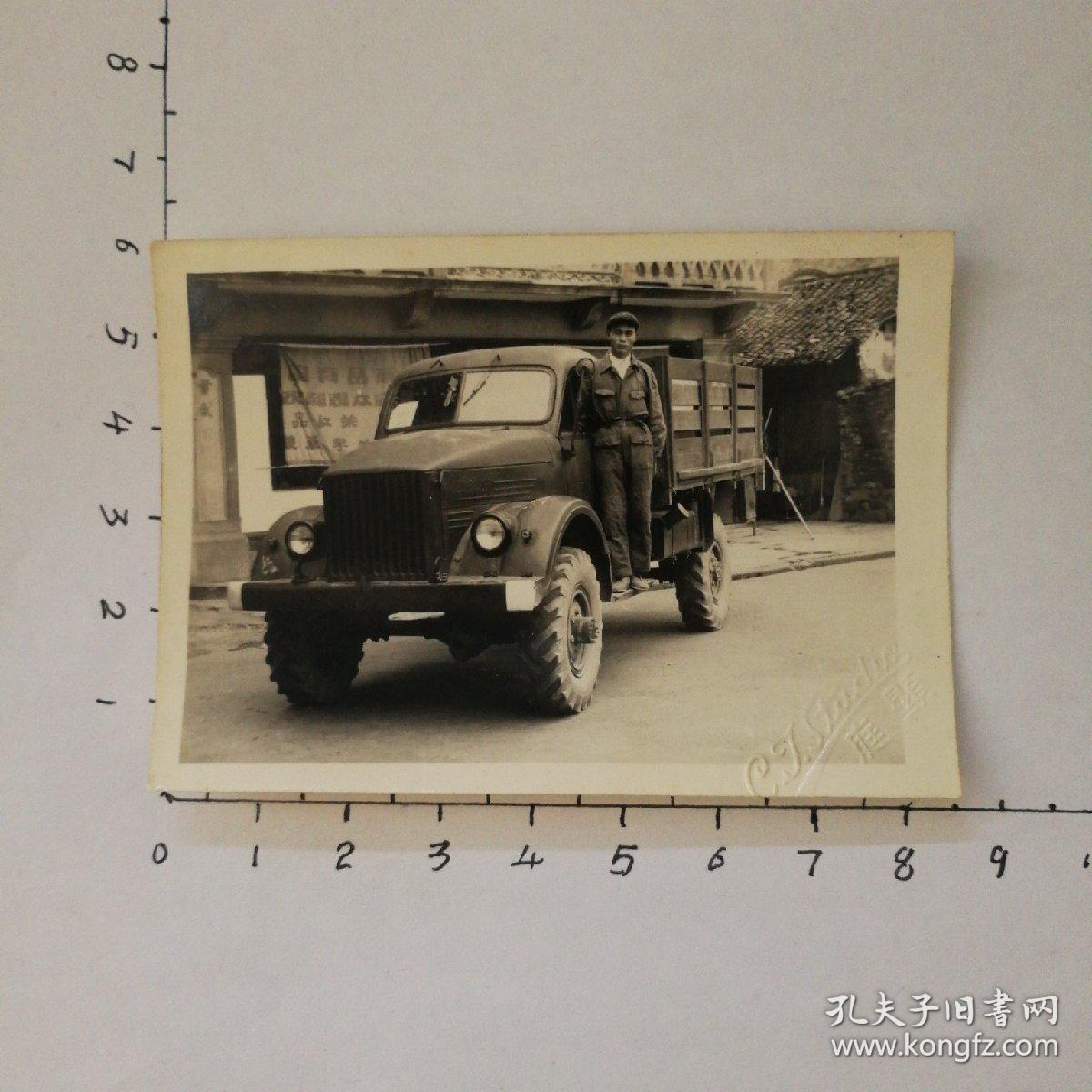 老照片五十年代军车2