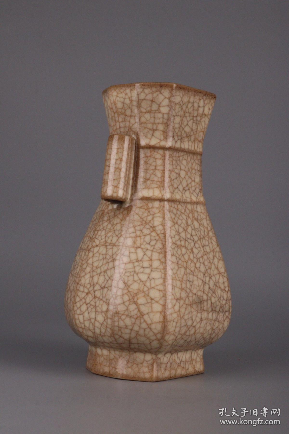 明代仿哥釉贯耳瓶