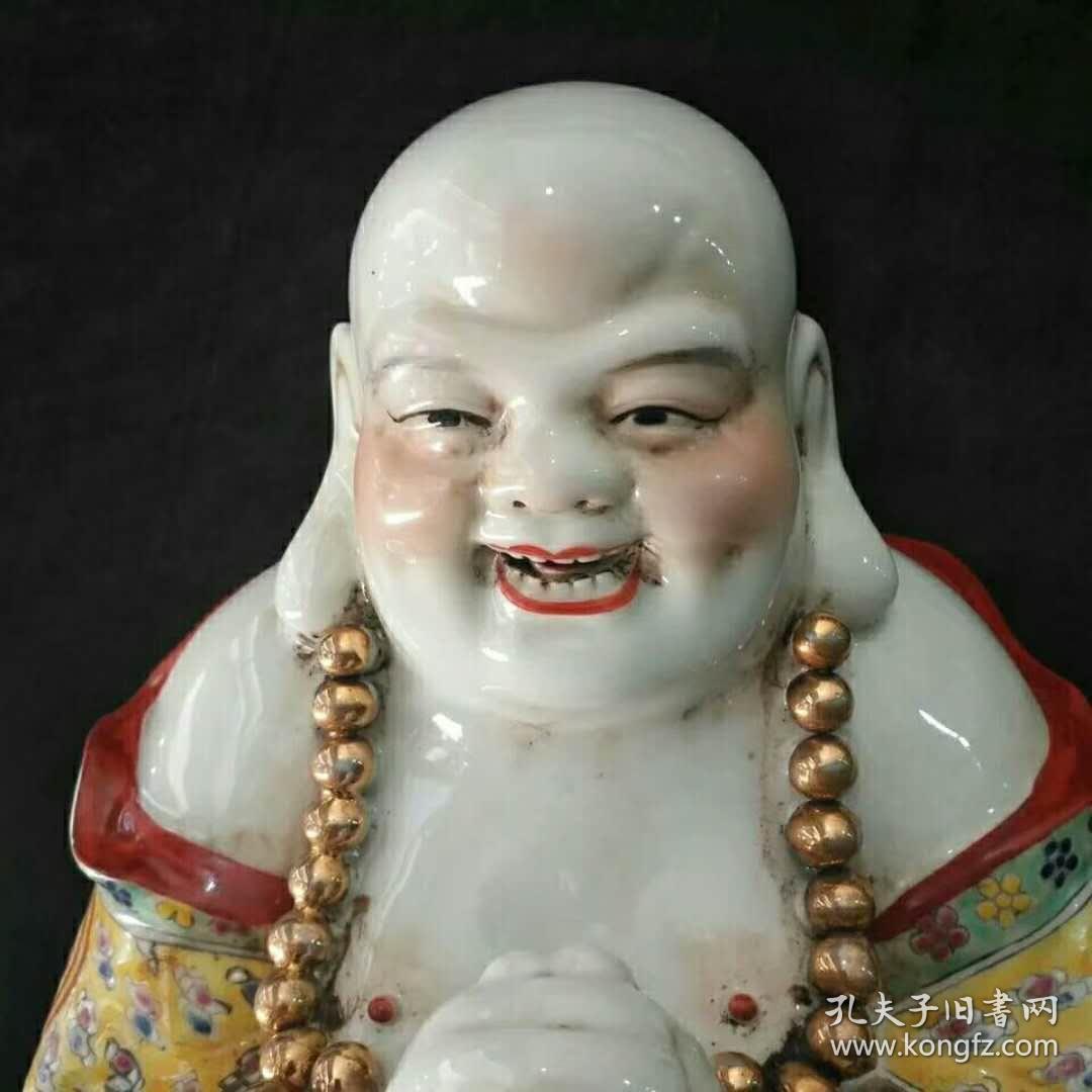 曾龙升 粉彩弥勒佛一尊