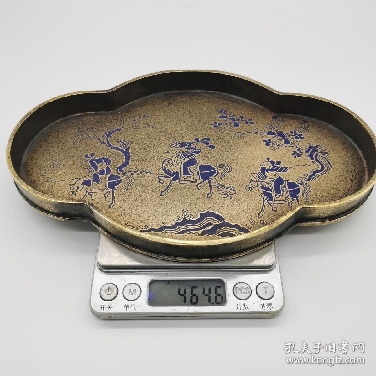 滇南万宝斋顾记狩猎图铜茶盘