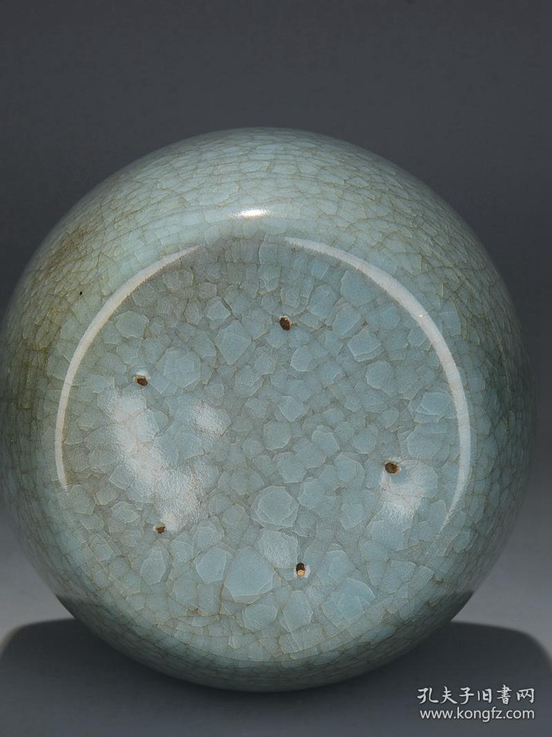 宋汝窑天青釉冰片纸椎瓶