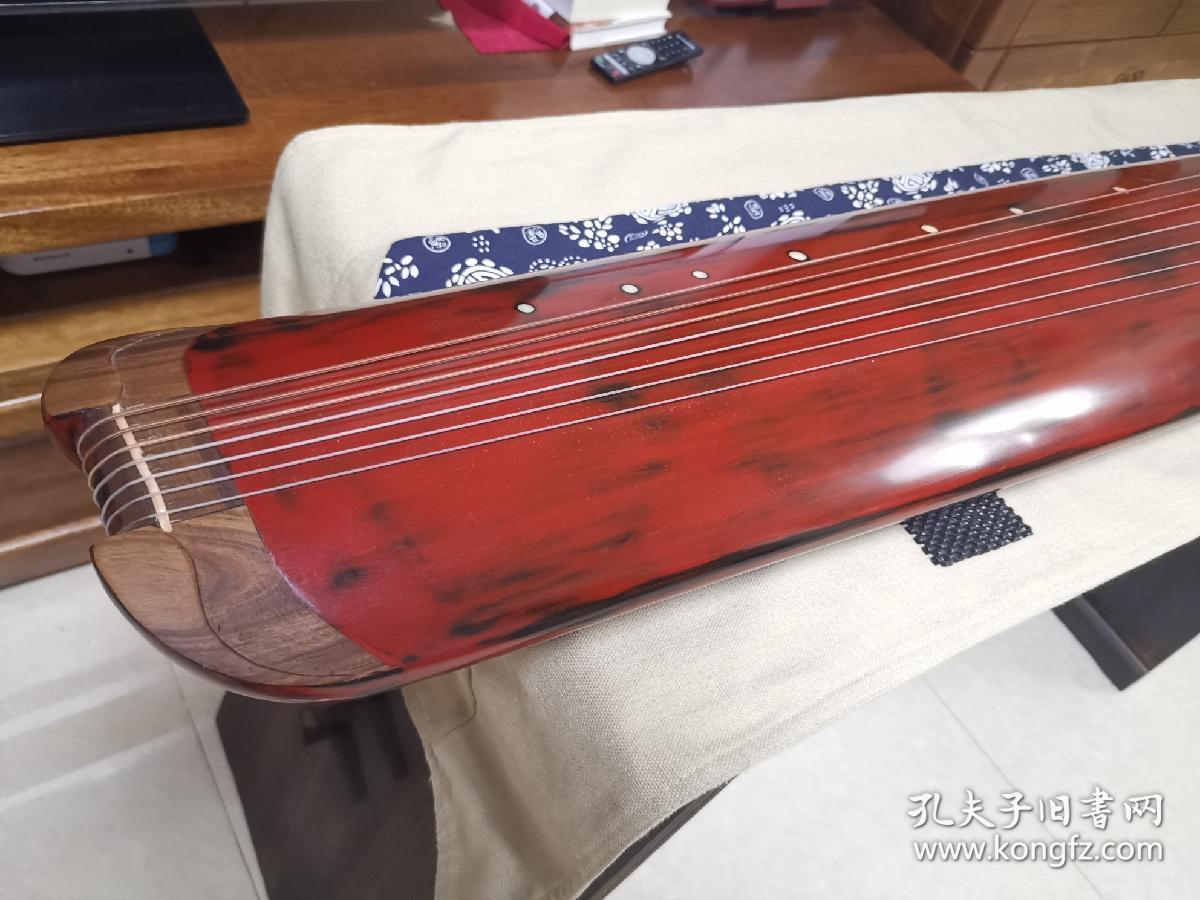 高端演奏级古琴,混沌式朱砂,藏世名琴