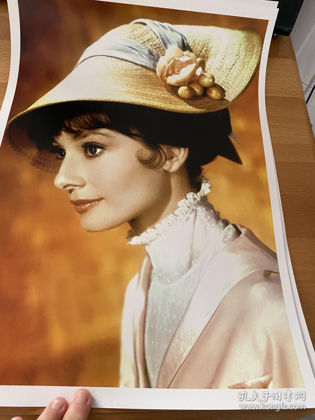 奥黛丽赫本8开海报4张