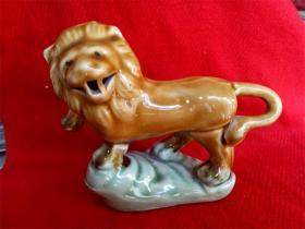 怀旧收藏 八十年代陶瓷摆件 狮子造型萌 高13cm长15.5cm