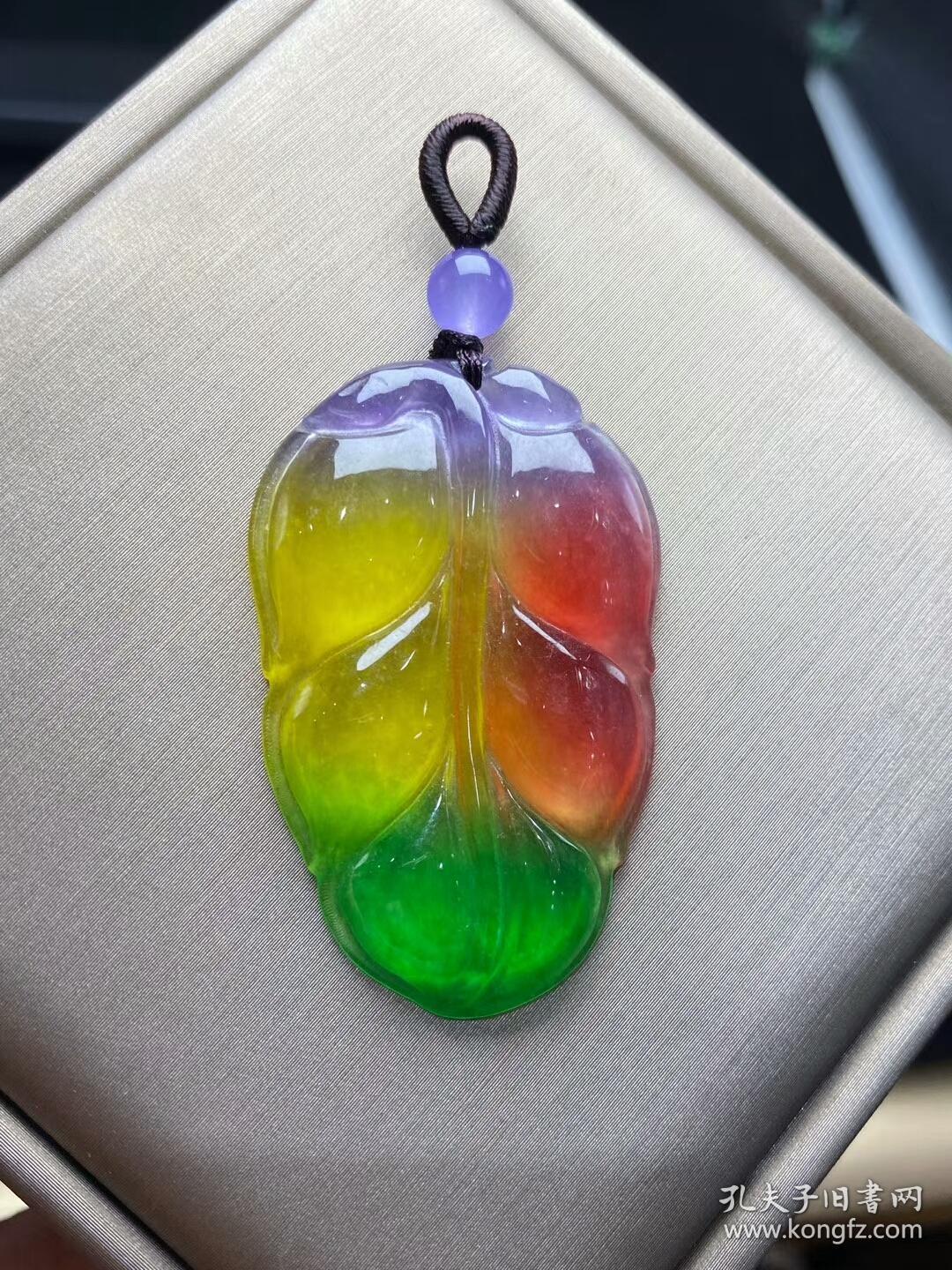 乡下收的清代天然翡翠冰种三色树叶挂件