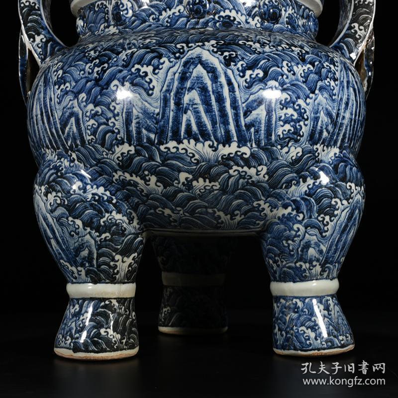 明永乐青花海水江崖纹炉