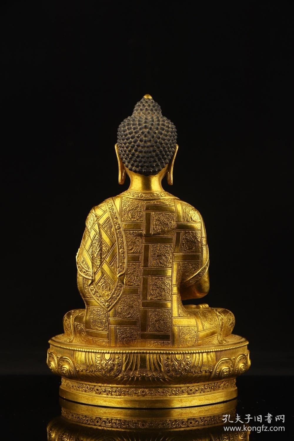 旧藏,铜鎏金释迦牟尼佛坐像 规格:长14.2cm宽10.