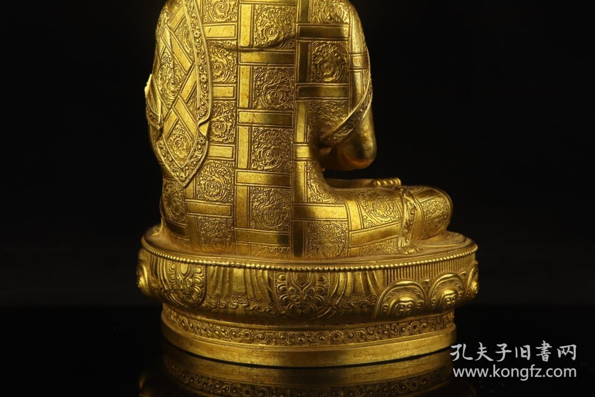 旧藏,铜鎏金释迦牟尼佛坐像 规格:长14.2cm宽10.