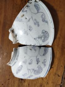 明代早期青花瓷器小碗残片——两个合售