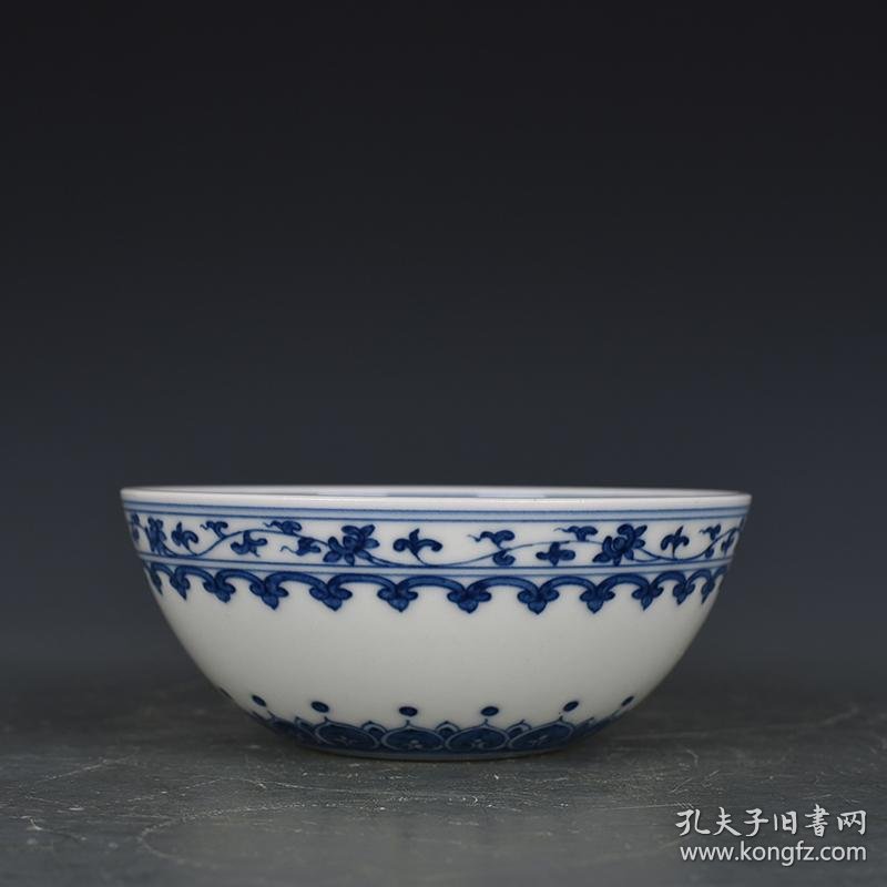 大明成化青花花卉纹卧足碗古玩老货收藏
