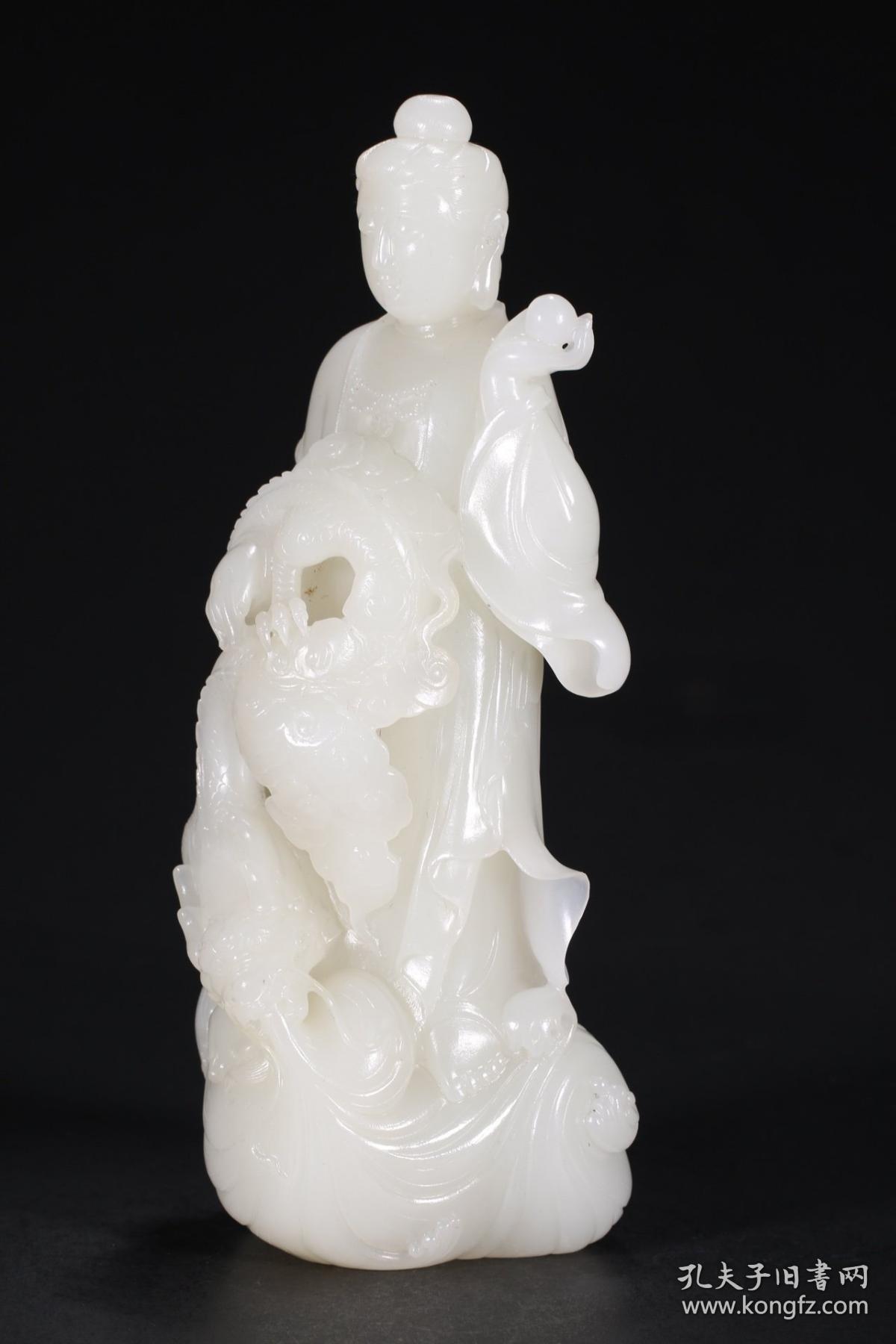 5cm重1664克 说明: 老和田玉观音像,玉质温润细腻,整料精雕,观音面庞