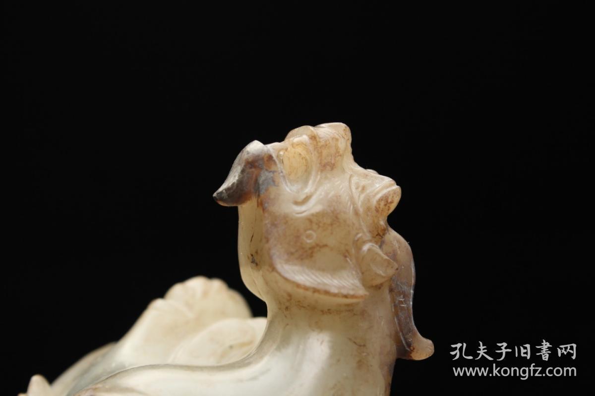 汉代:和田玉望天吼 尺寸:长5cm 宽4.4cm 高4.6cm 重量:90g