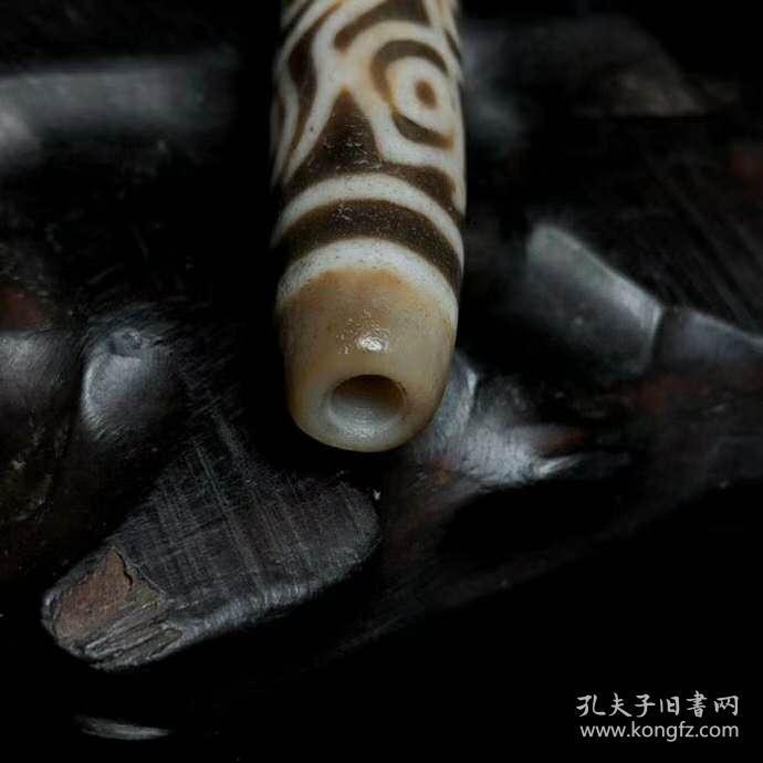 藏区回流老料高油包浆【罕见龙眼纹九眼天珠】 尺寸:72*14毫米重量