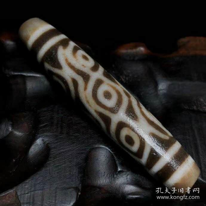 藏区回流老料高油包浆【罕见龙眼纹九眼天珠】 尺寸:72*14毫米重量