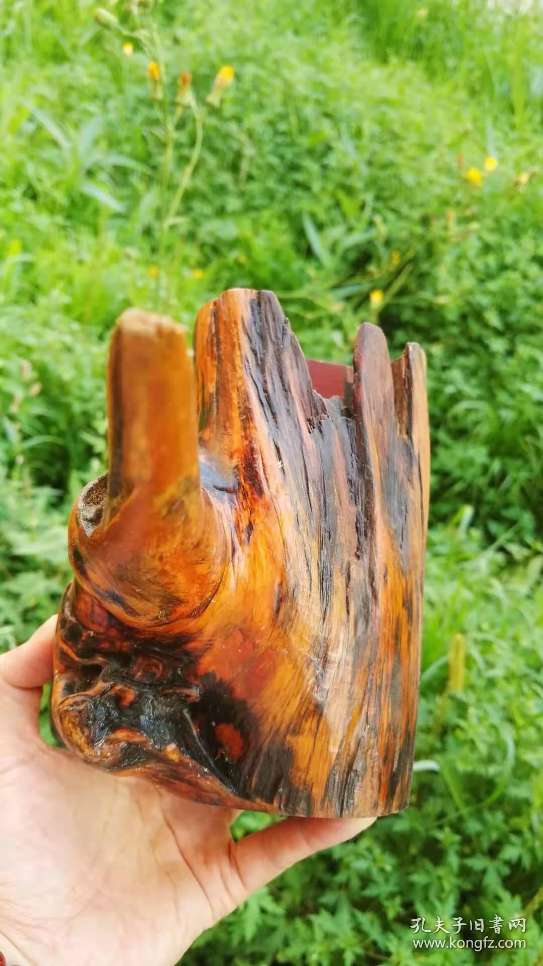 纯天然琥珀木,【异性高档大笔筒】稀少【独一无二】气味清香扑鼻,纯