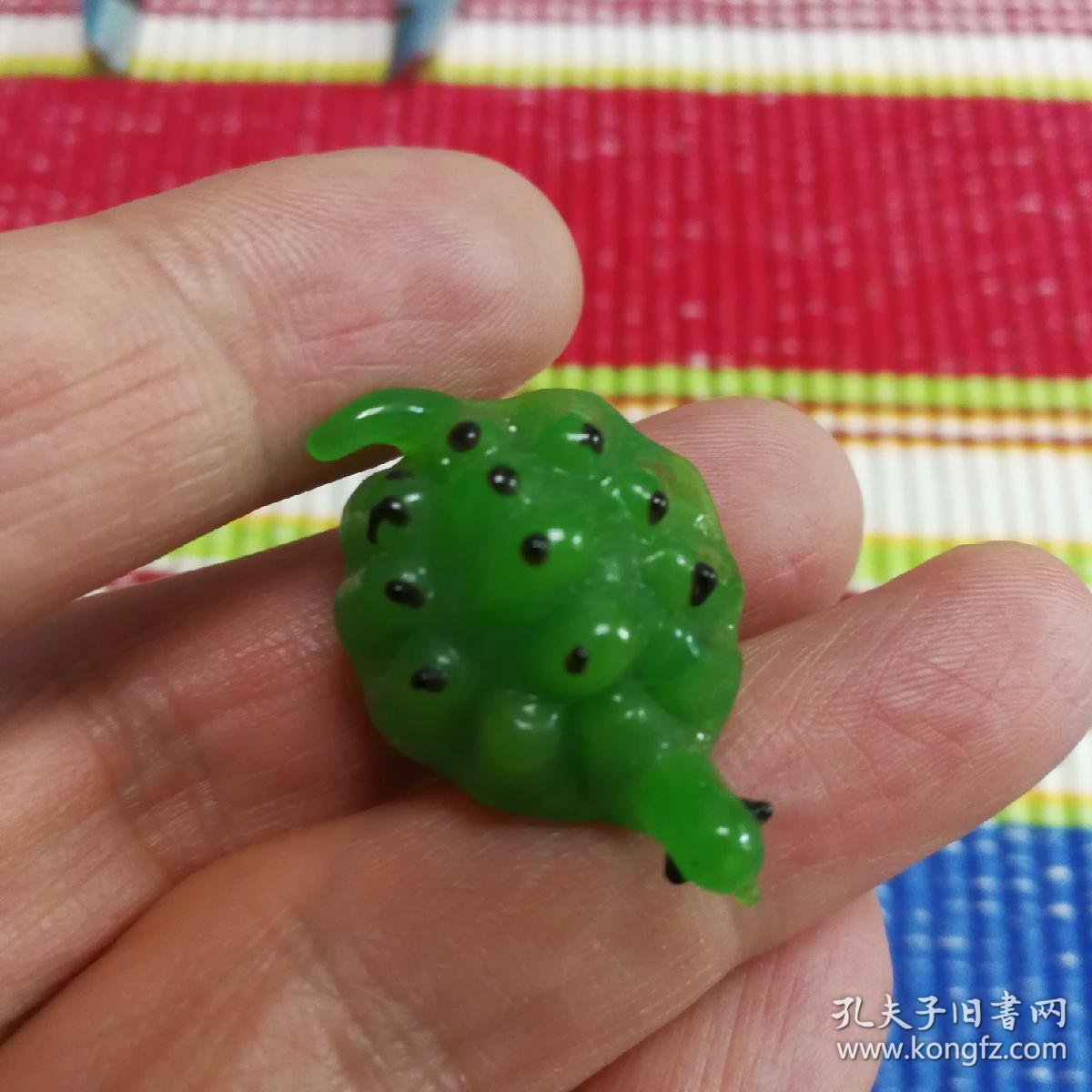 非遗文化的美丽传承：探讨料器工艺品在当代的应用与发展