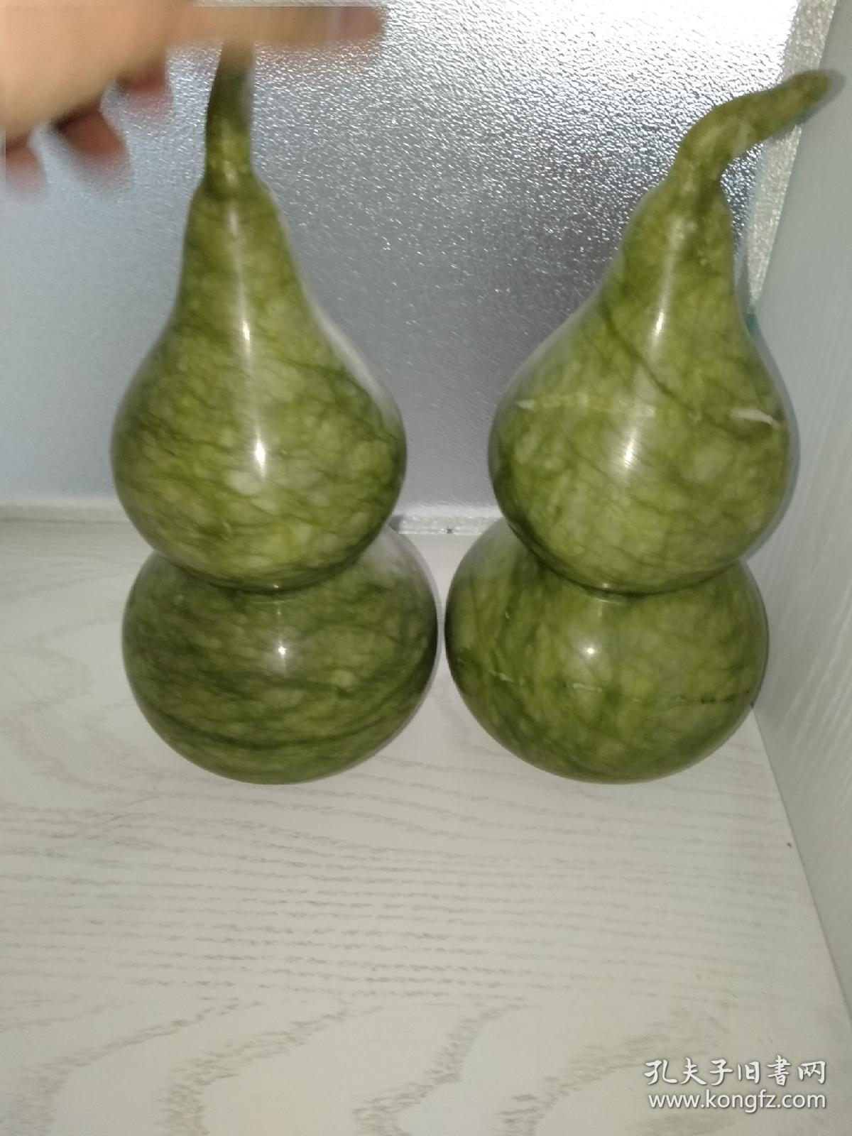 纯天然玉石葫芦福禄寓意高21厘米宽11厘米色彩非常绿像极了葫芦非常重