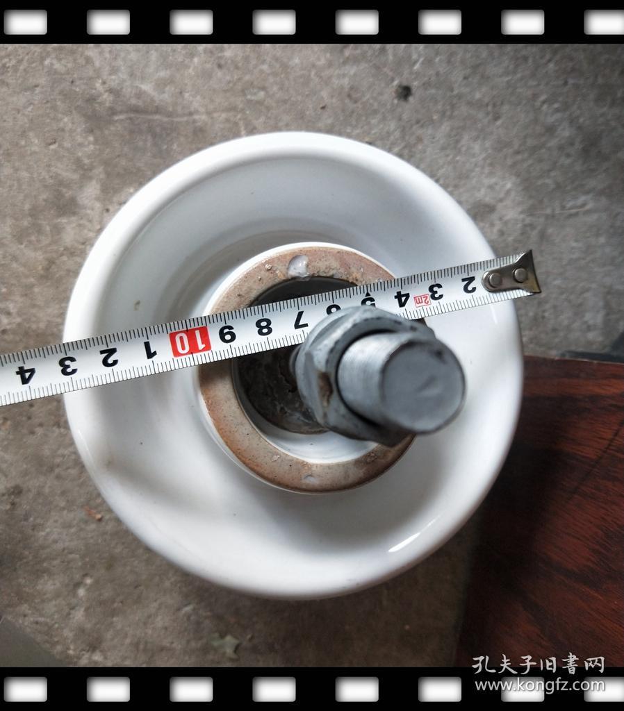 老房子民居装修老电线杆绕线固电线的瓷葫芦丫丫葫芦绝缘子