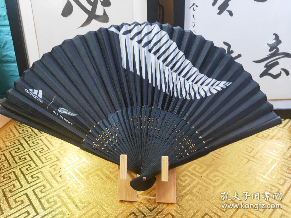 日本扇子 折扇 和风 歌舞伎扇 御舞扇 饰扇最宽幅38cm 高22cm 保管品 不议价 不包邮 谢謝 孔夫子旧书网