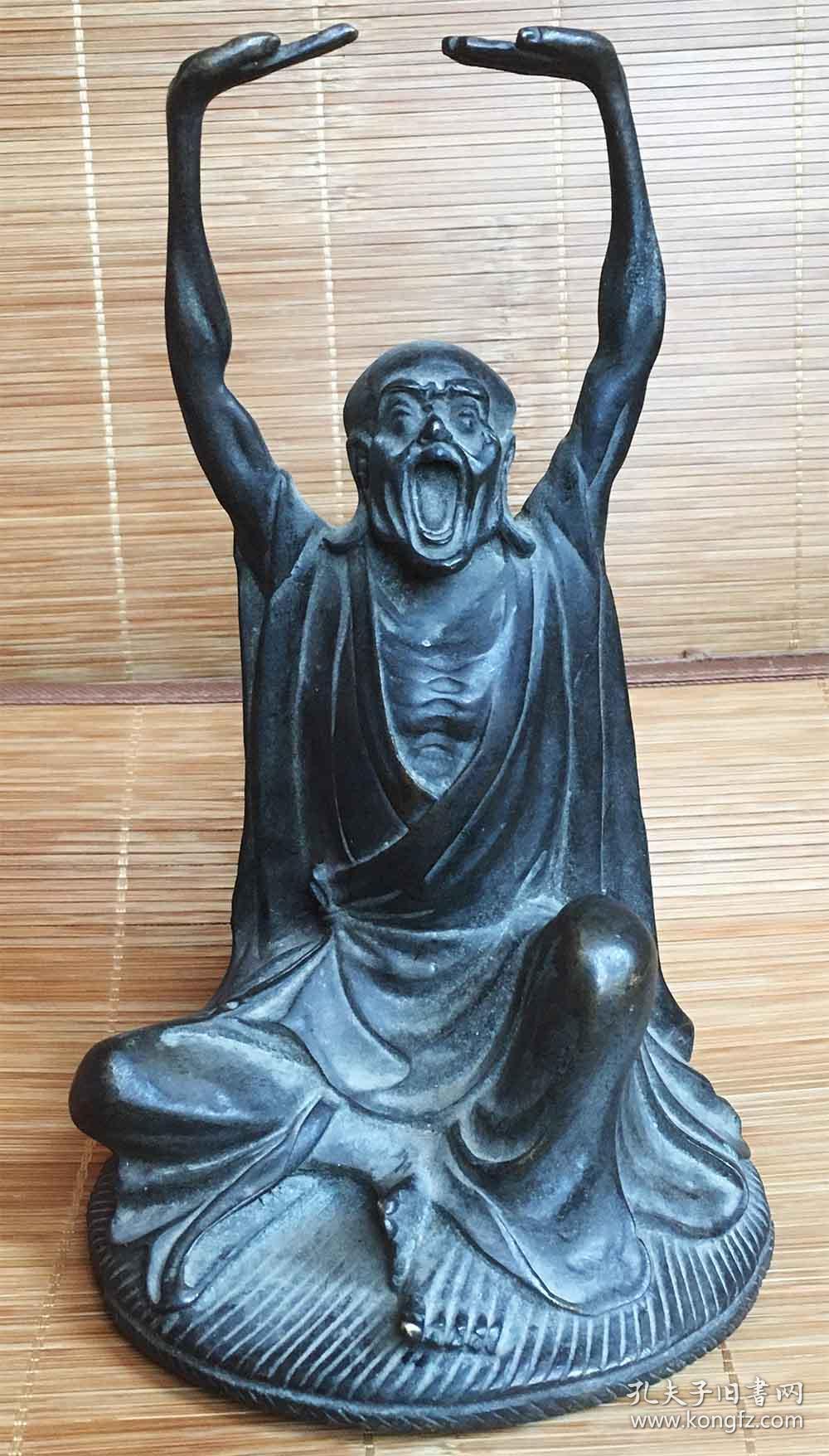 清代铜质探手罗汉造像