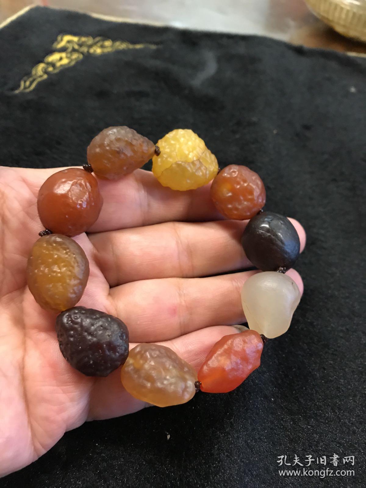 葡萄干玛瑙手串