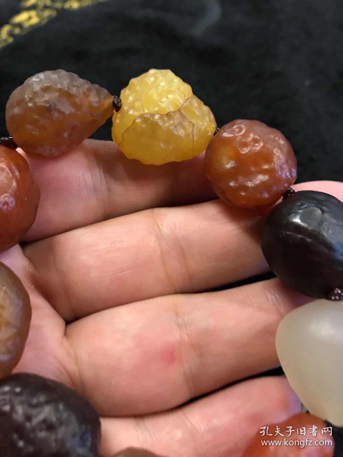 葡萄干玛瑙手串