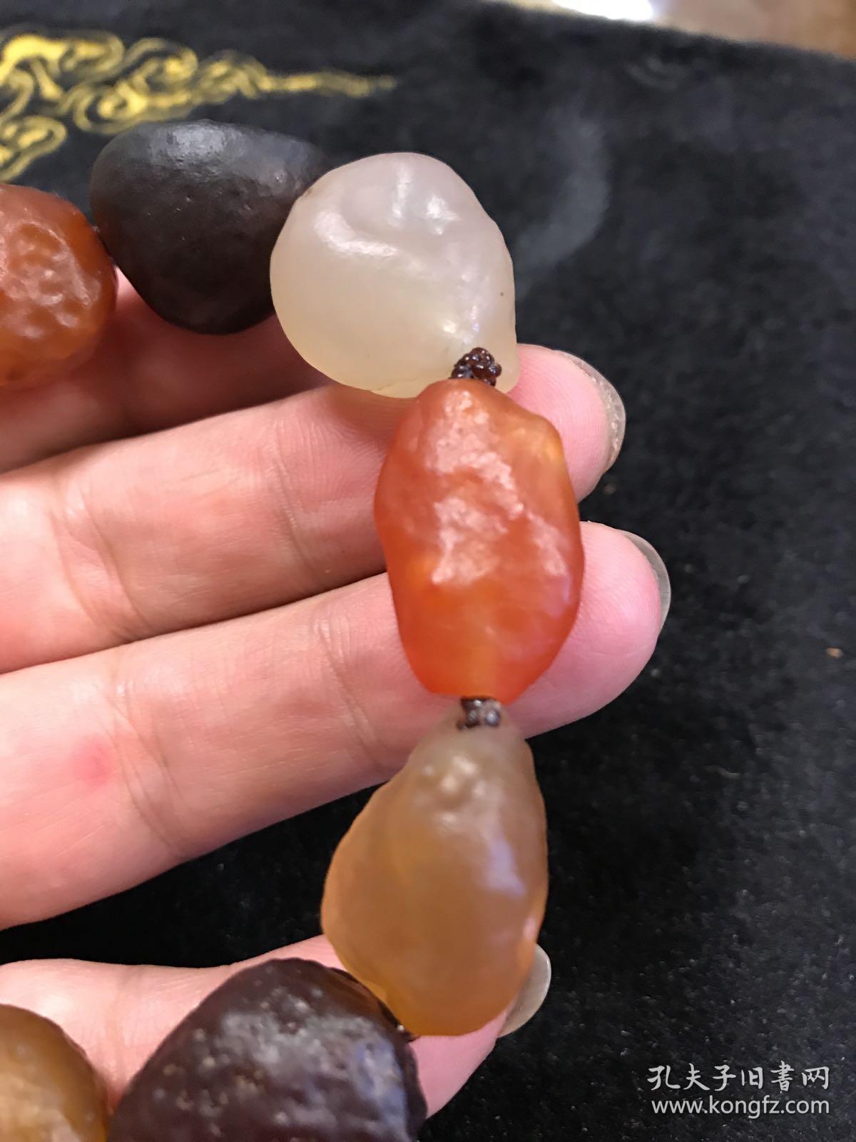 葡萄干玛瑙手串