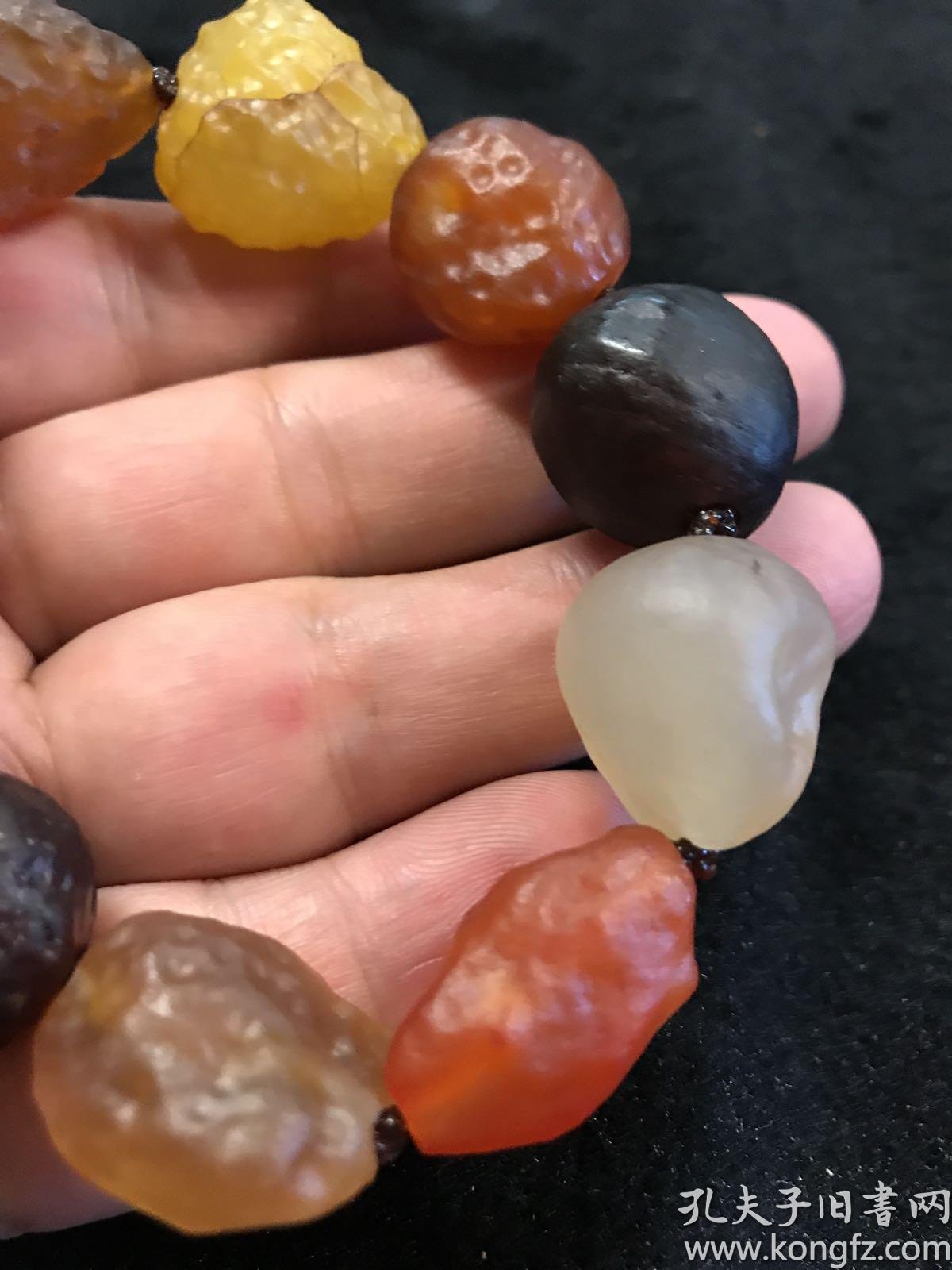 葡萄干玛瑙手串