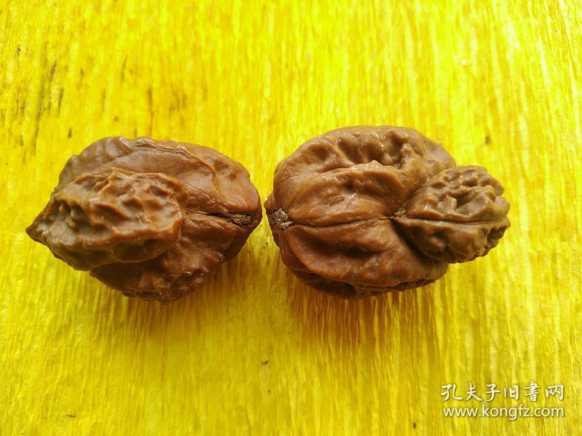 文玩核桃东北野生楸核桃一对鸳鸯戏水纯天然2008年下树的全新未上手