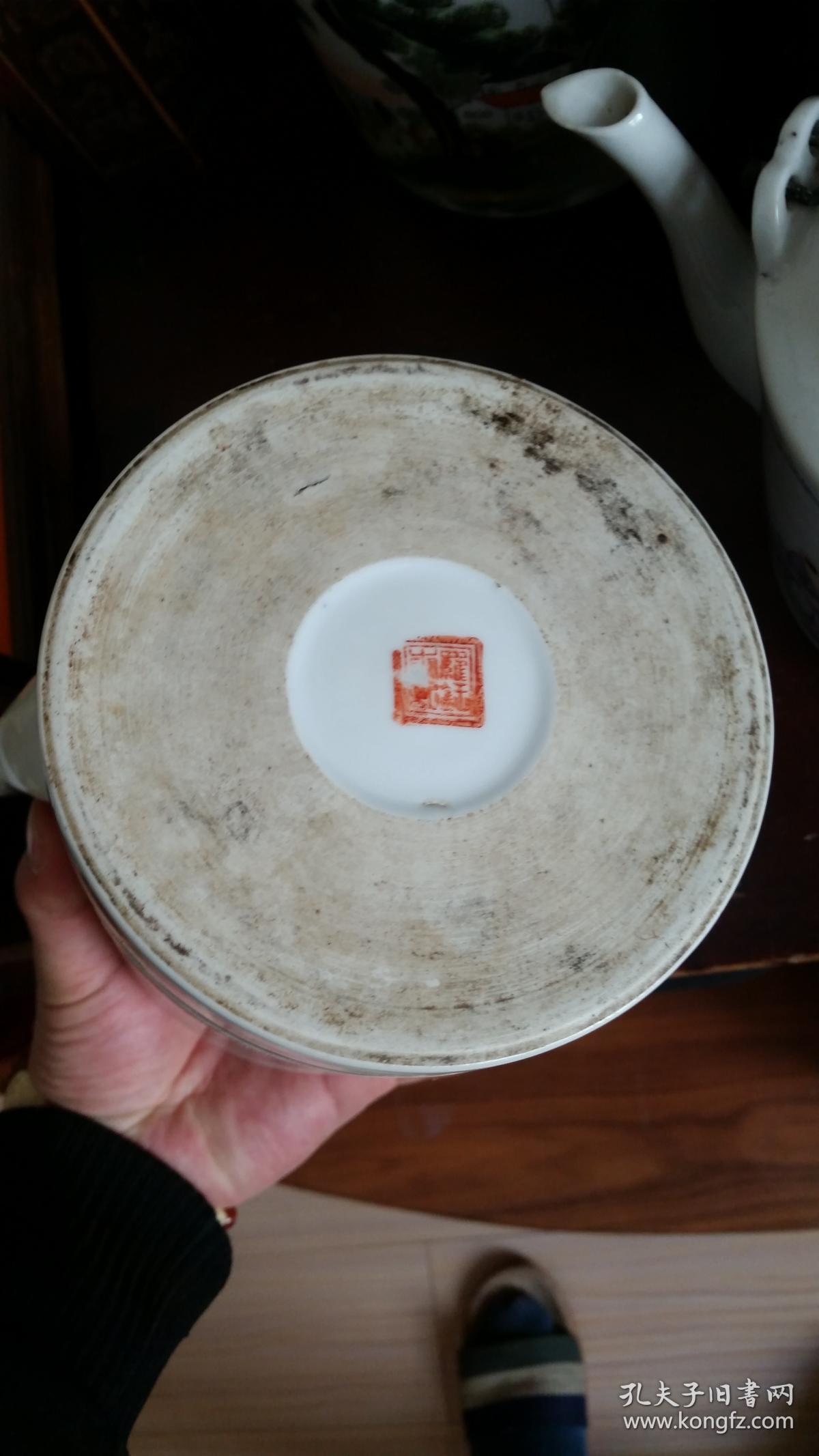 晚清民国时期名家罗宿氏粉彩天女散花中号茶壶