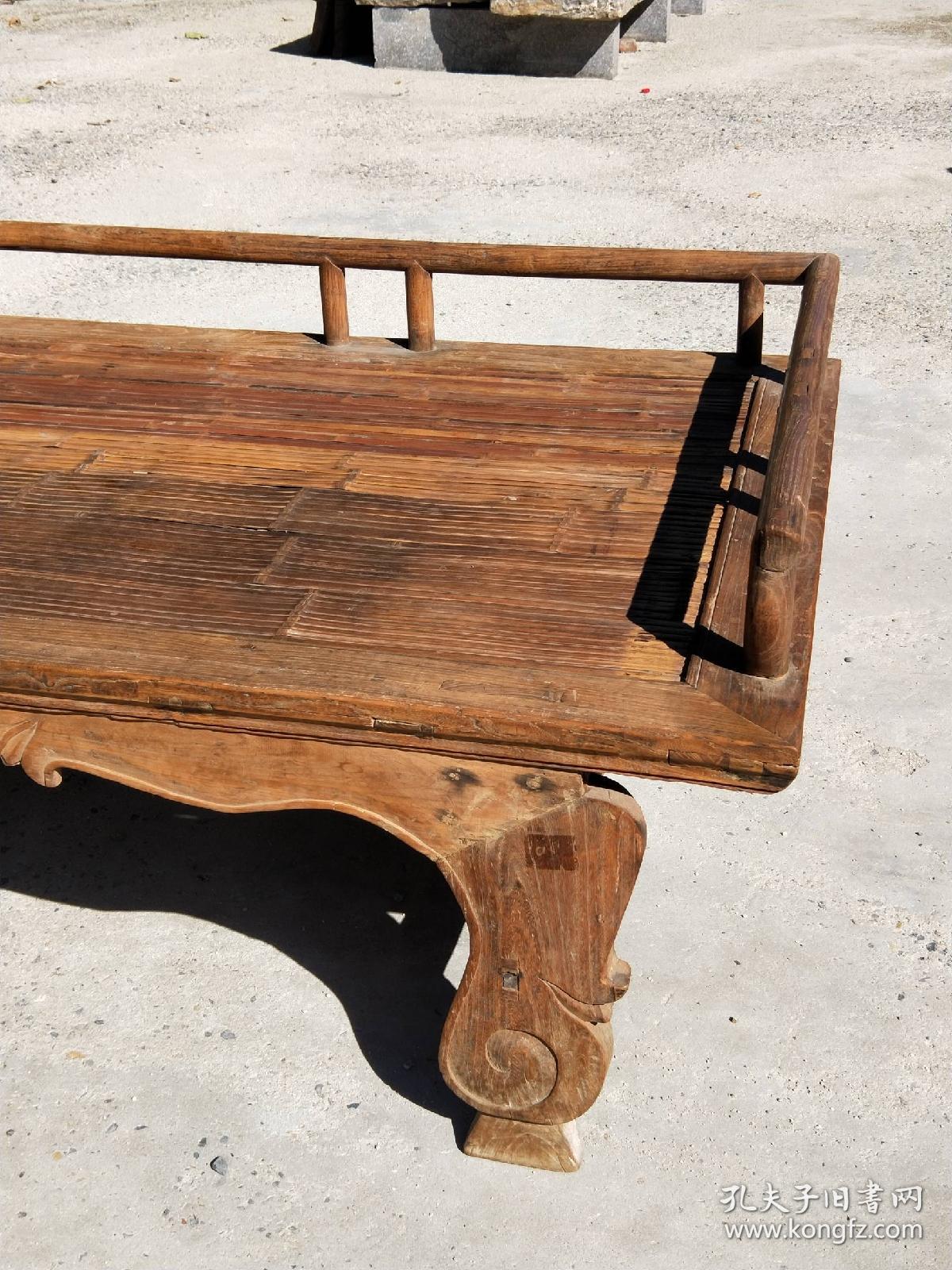 清代,老榆木竹面罗汉床 用料厚重 尺寸品相如图 民俗博物馆收藏展览品