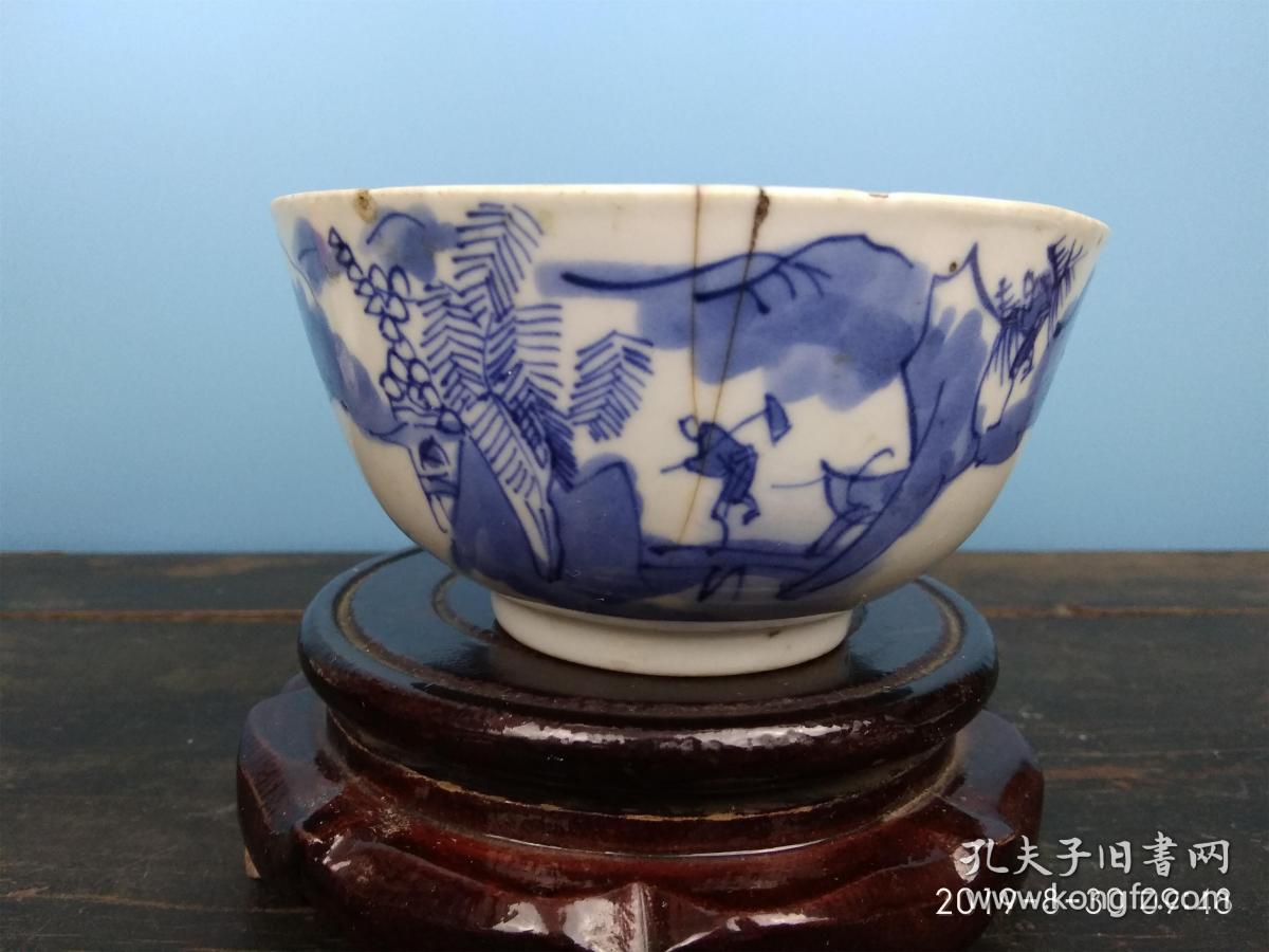 清乾隆景德镇手绘渔樵耕读青花人物碗