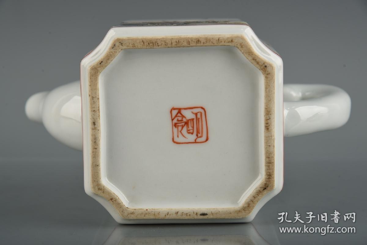 民国时期李明亮作粉彩花卉草虫纹八棱茶壶