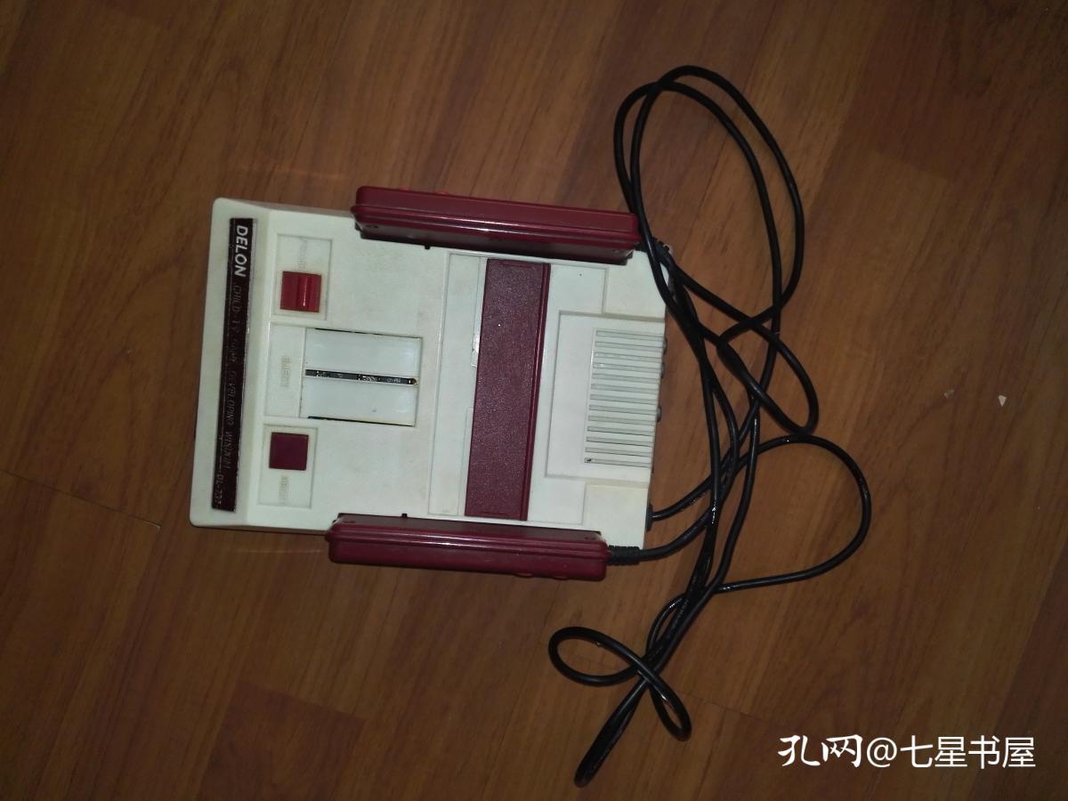 日本原装卡式游戏机delondl737一台缺少外连接线未试机