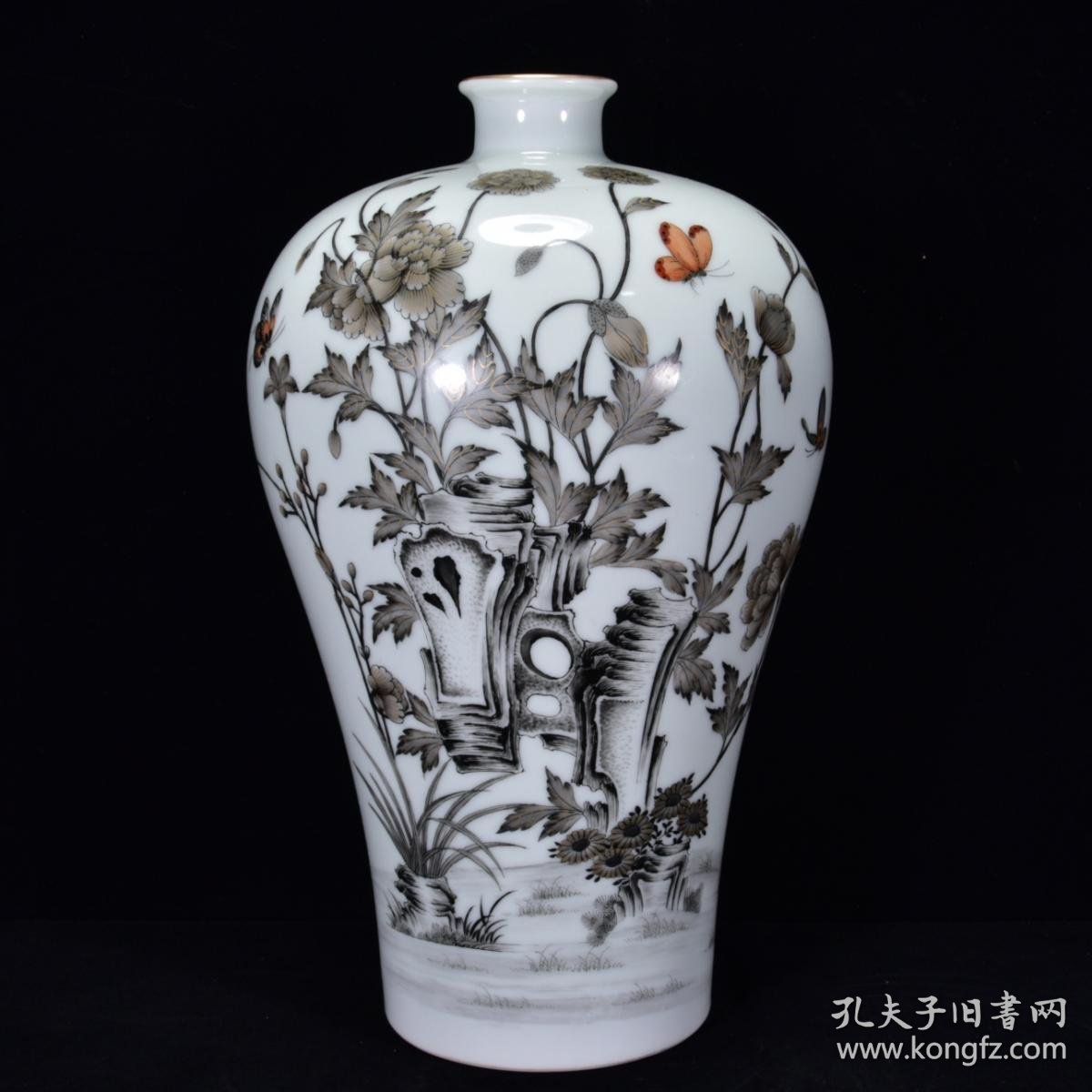 雍正墨彩描金花鸟纹梅瓶