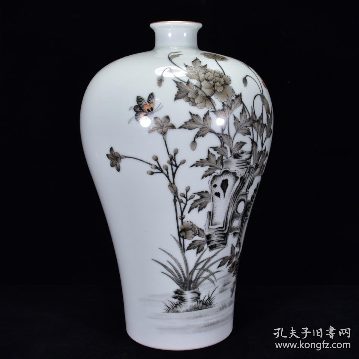 雍正墨彩描金花鸟纹梅瓶