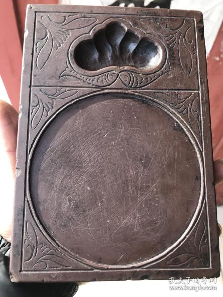 民国紫石砚台,石质细腻,边微传世磕碰,无裂,品相如图保真保老不议价