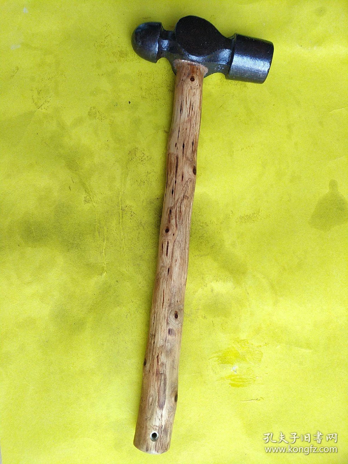 市面上多数都是钻石的奶头锤.没有裂痕焊接等问题,整体良好,几乎没