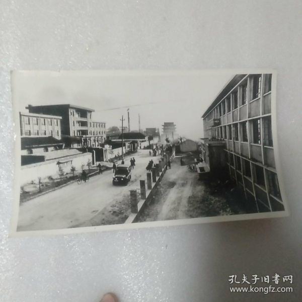 五十年代北京前门街道老照片(25cmX15cm)