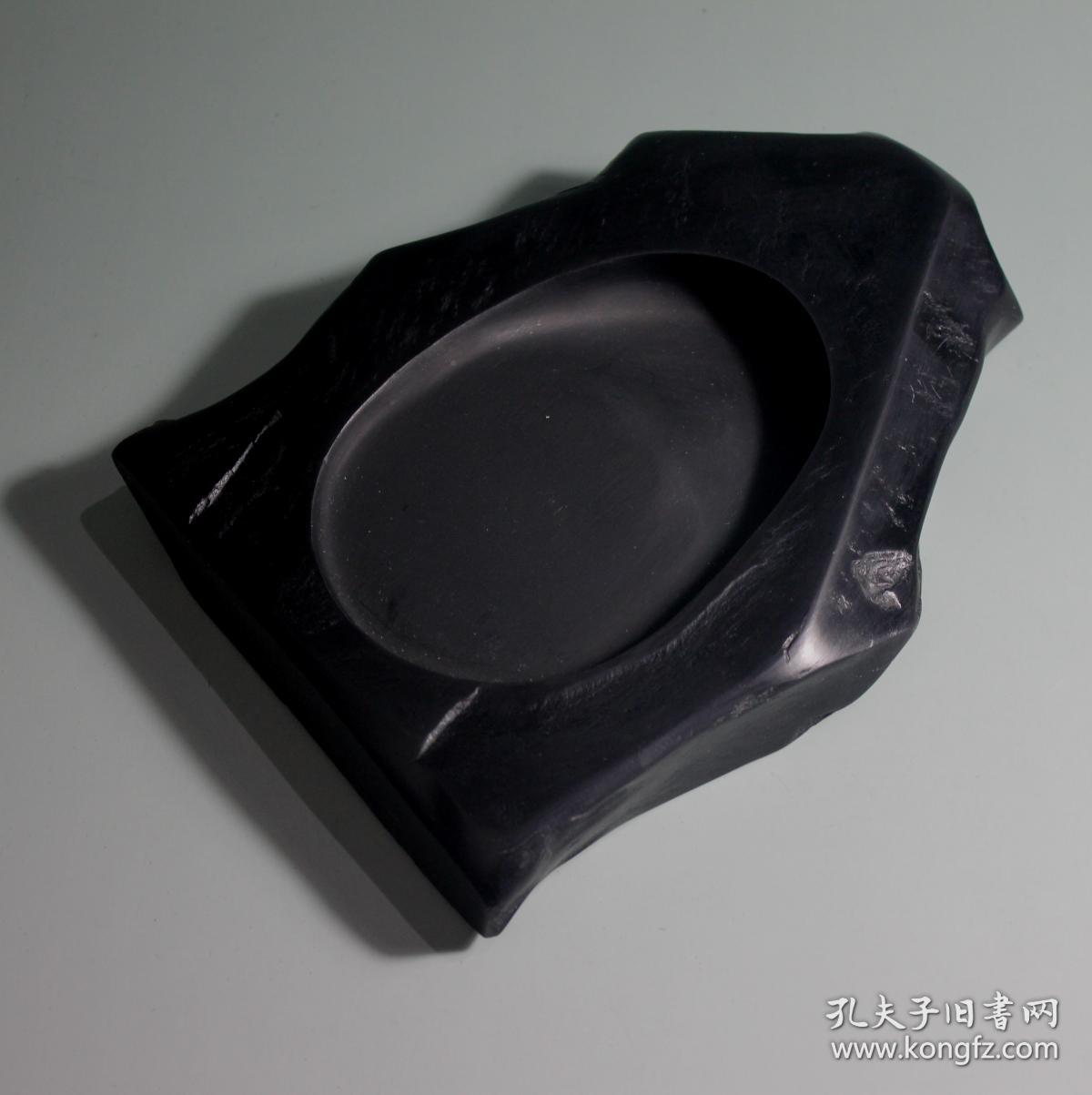 日本名砚精品:那智黑石砚,精品随形砚一方,浑朴自然,温润可人